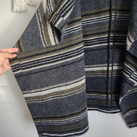 Cupcakes & Cashmere Wool Blend Plaid Drapped Open Front Cardigan Vest Boho XS - Picture 5 of 10